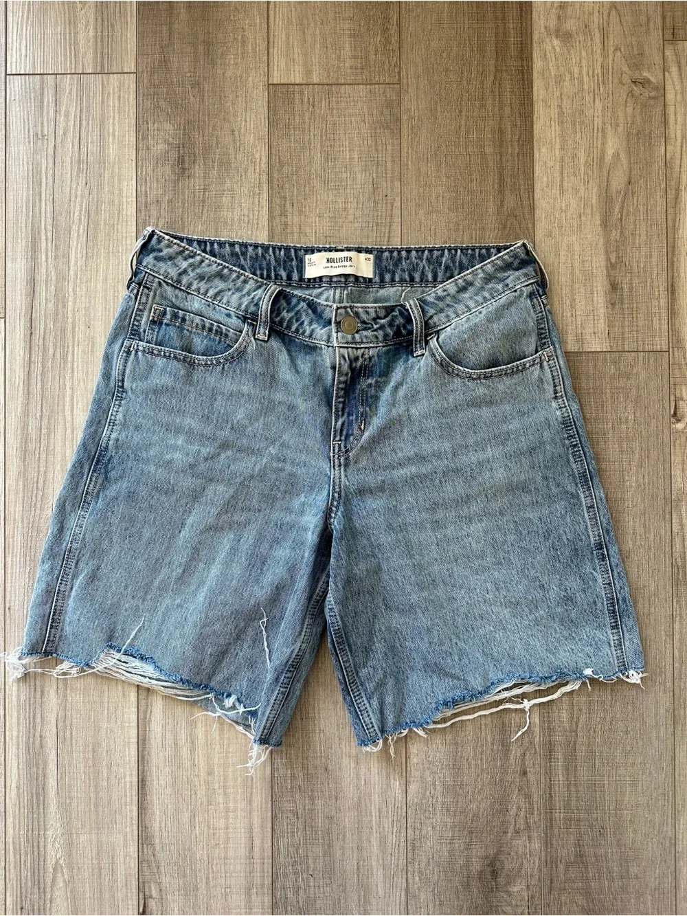 Hollister low rise baggy jorts